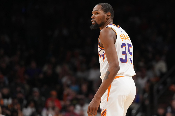 华盛顿 29+4 掀反击！杜兰特 18 中 6 低迷 火箭双少 53 分狂胜 + 伊森态度引顶薪质疑