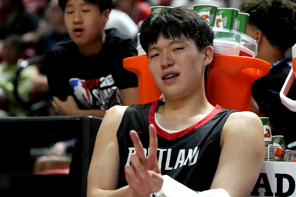 CBA 迎 NBA 状元血脉！宁波男篮官宣签约火箭旧将小马丁，父子同征 CBA 成佳话