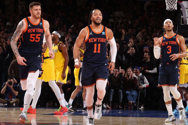 噩梦重演？太阳主场誓破尼克斯魔咒，布克单刀赴会