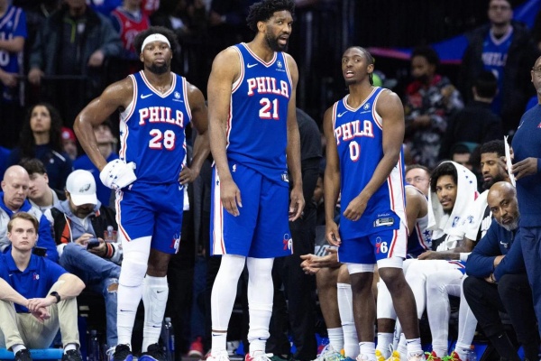 马克西8抢断创纪录 恩比德30分率76人逆转步行者止连败