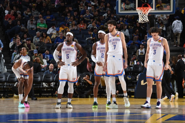 青春风暴碾压困兽：雷霆残阵出击，雄鹿主场恐难挡亚历山大洪流