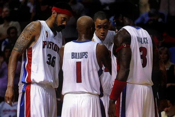 残阵活塞克敌制胜！八人上双剿灭鹈鹕 东部霸主豪取四连胜